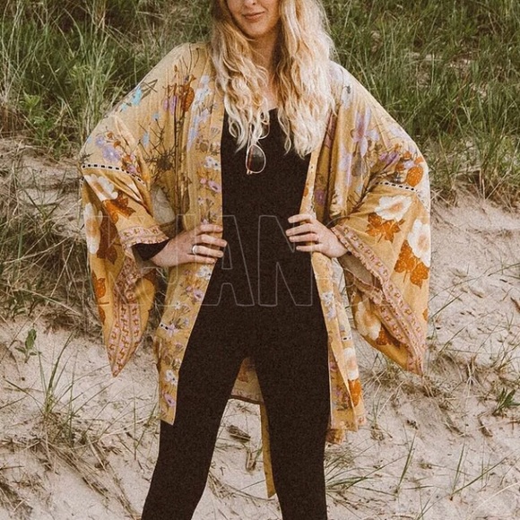 Bohemian Duster Kimono Top - Picture 4 of 8